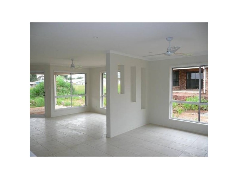 Glass House Mountains QLD 4518