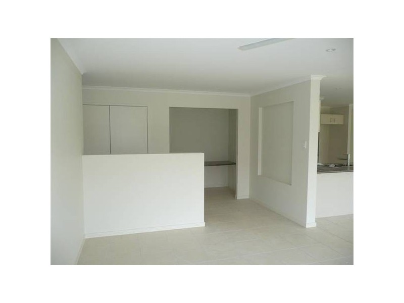 Glass House Mountains QLD 4518