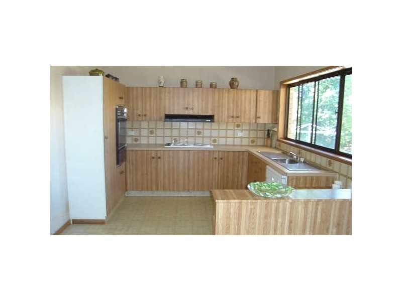 50 Pinecamp Road, Beerwah QLD 4519