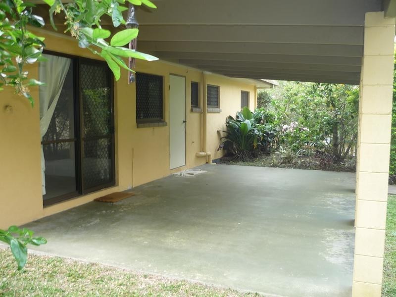 8 Gympie Street, Landsborough QLD 4550