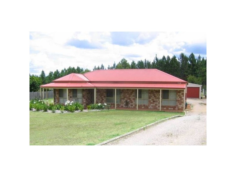 13 Cobb And Co Drive, Beerburrum QLD 4517