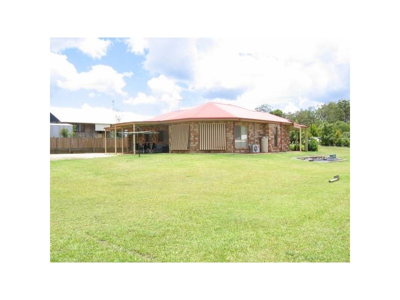 13 Cobb And Co Drive, Beerburrum QLD 4517