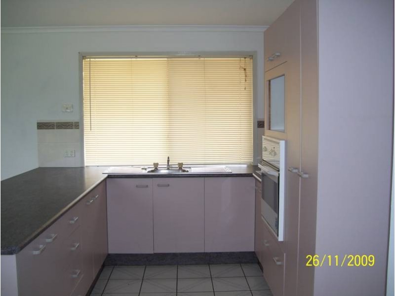 115 Railway Parade, Glass House Mountains QLD 4518