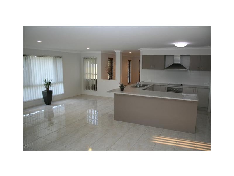 Glass House Mountains QLD 4518