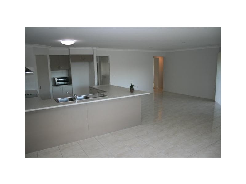 Glass House Mountains QLD 4518