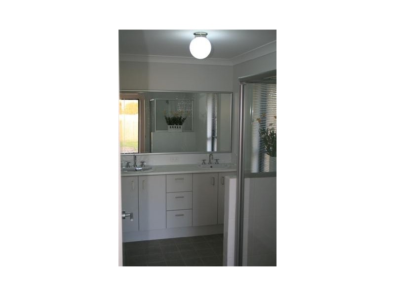 Glass House Mountains QLD 4518