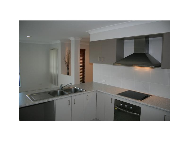 Glass House Mountains QLD 4518