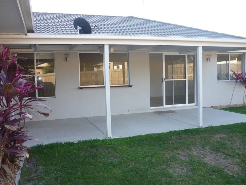 2 Crumpton Place, Beerwah QLD 4519