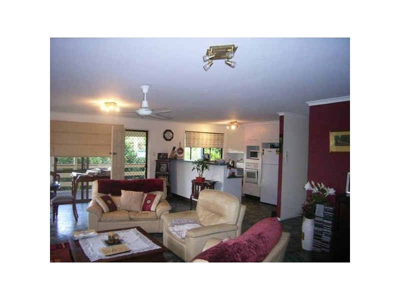 Glass House Mountains QLD 4518