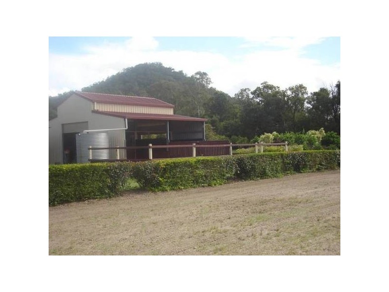 Glass House Mountains QLD 4518