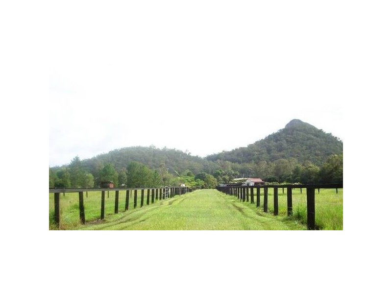 Glass House Mountains QLD 4518