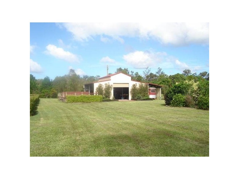 Glass House Mountains QLD 4518