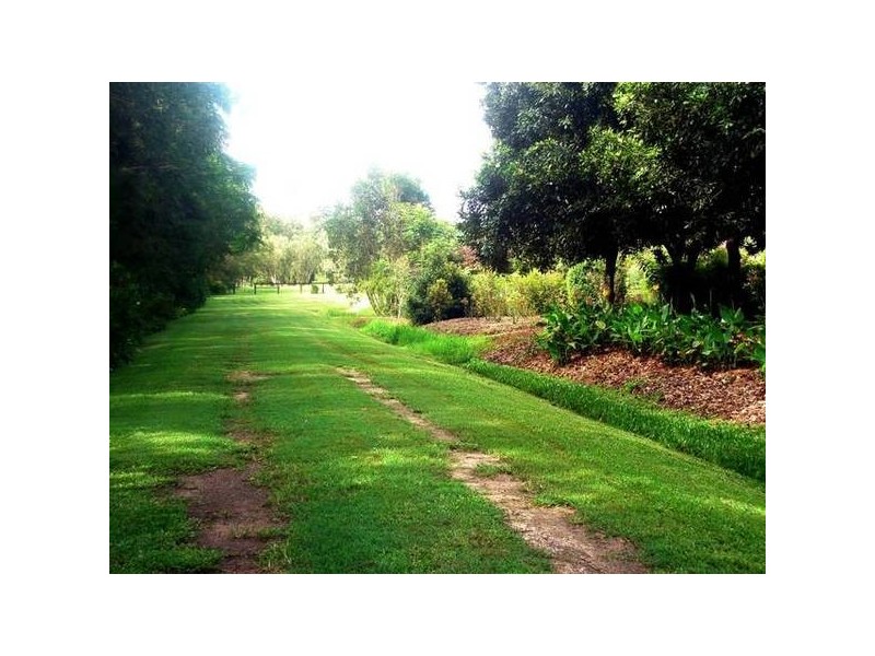 Glass House Mountains QLD 4518