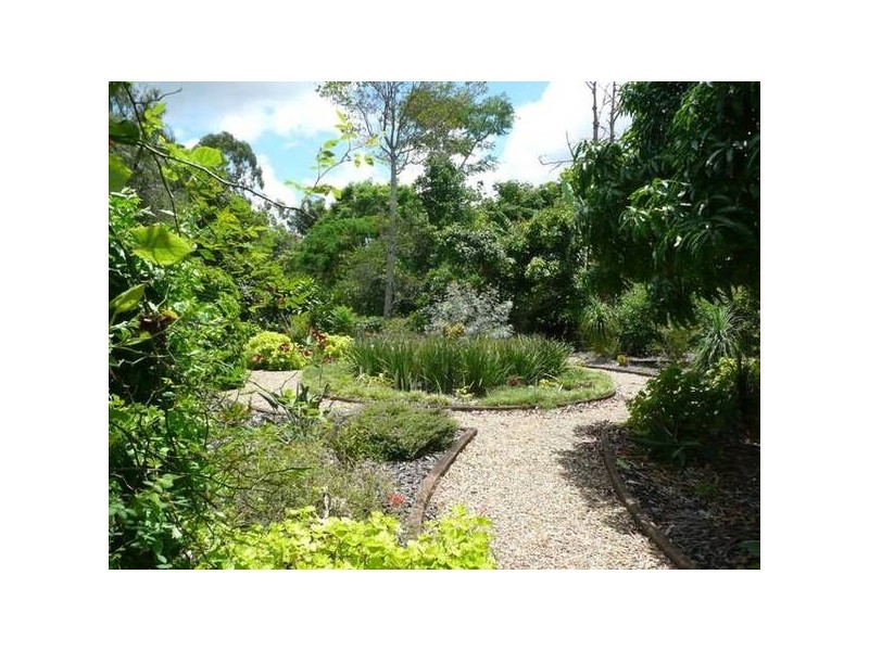 Glass House Mountains QLD 4518