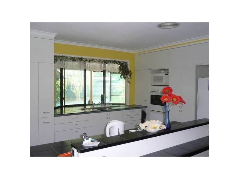 Glass House Mountains QLD 4518