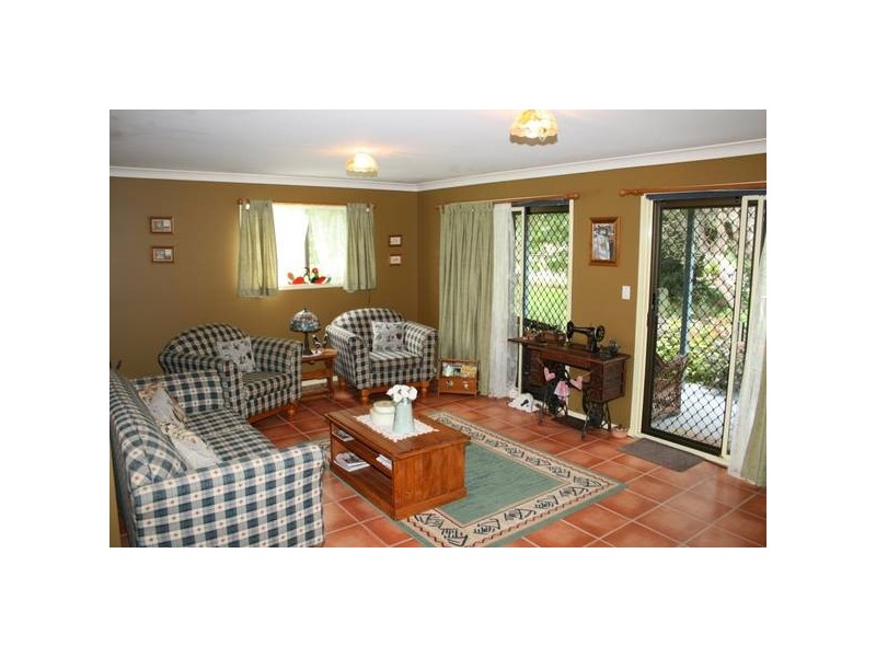 Glass House Mountains QLD 4518