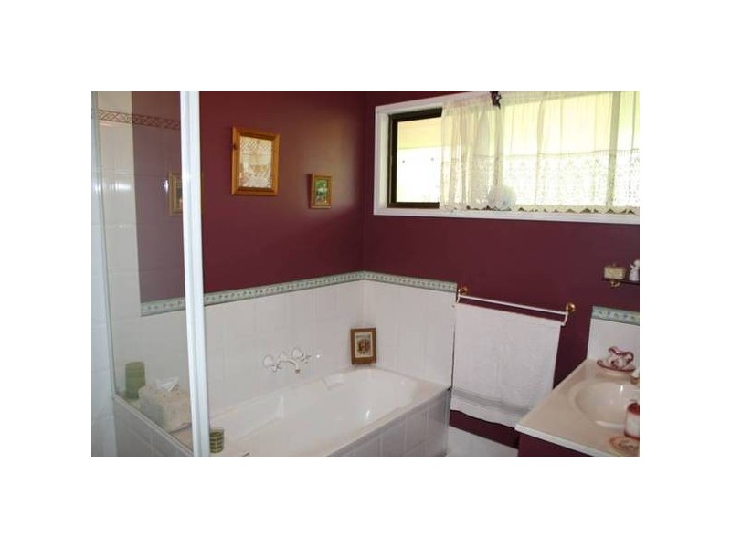 Glass House Mountains QLD 4518