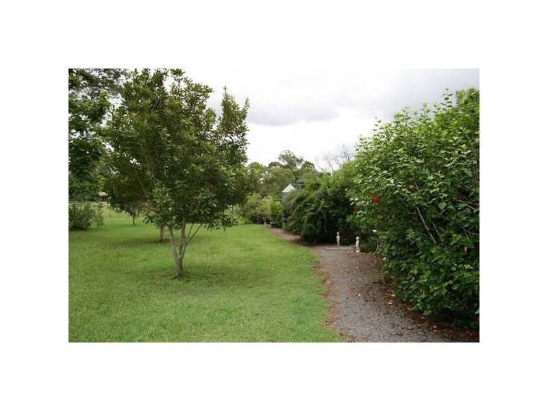 Glass House Mountains QLD 4518