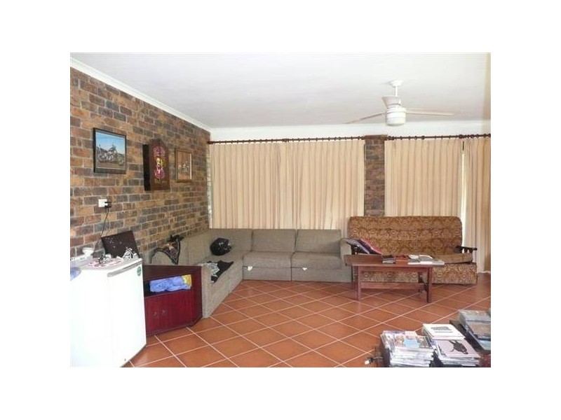 Glass House Mountains QLD 4518