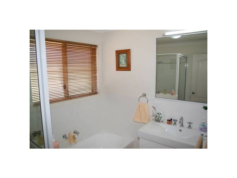 Glass House Mountains QLD 4518