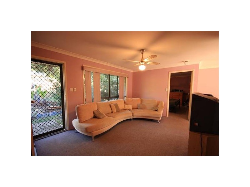 9 Ruwa Drive, Glass House Mountains QLD 4518