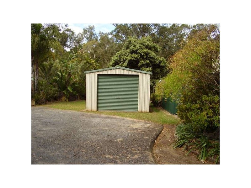 9 Ruwa Drive, Glass House Mountains QLD 4518