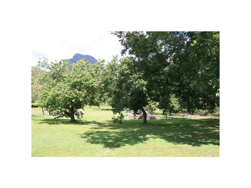 Glass House Mountains QLD 4518