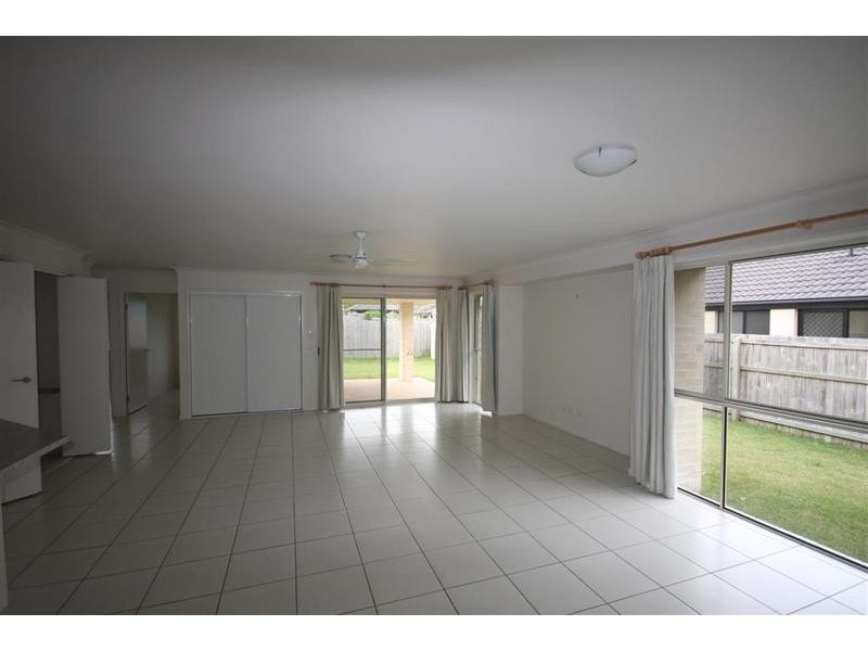 3 Parkside Drive, Beerwah QLD 4519