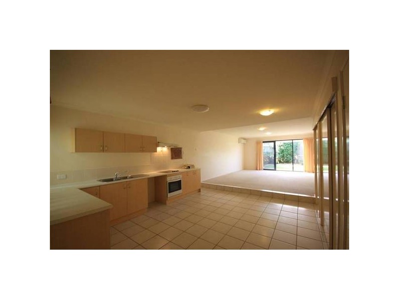 8/17 Pine Camp Road, Beerwah QLD 4519