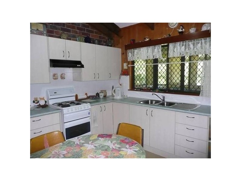 Glass House Mountains QLD 4518