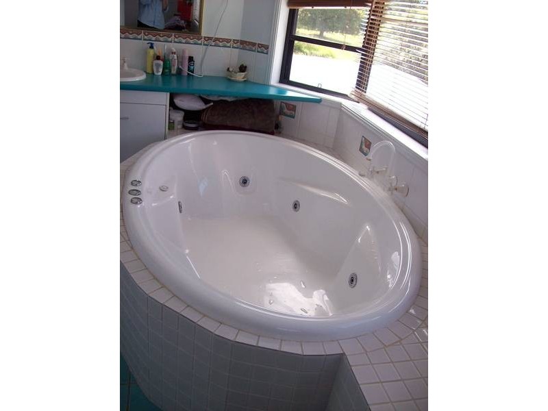 85 Coonowrin Road, Glass House Mountains QLD 4518