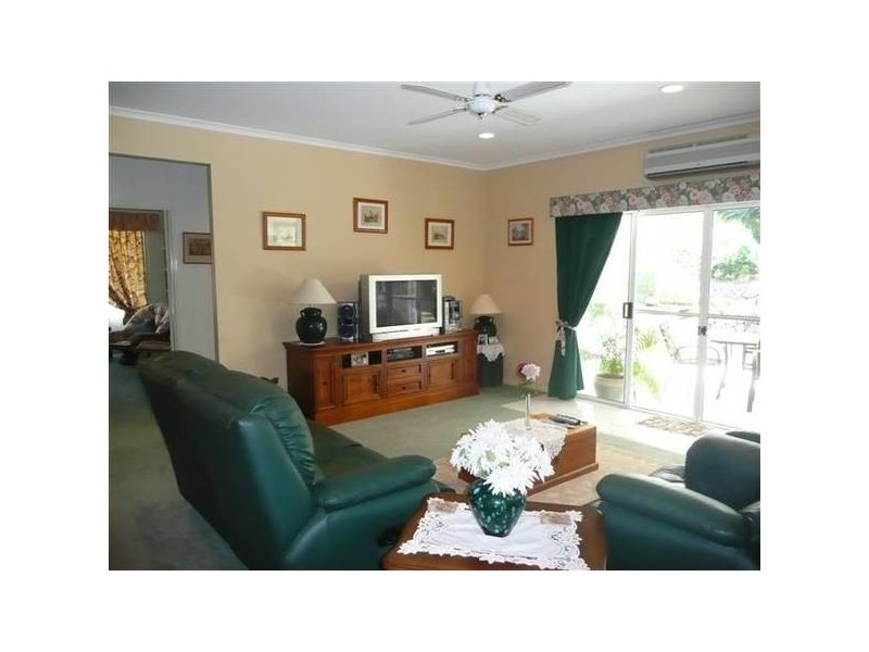 Glass House Mountains QLD 4518