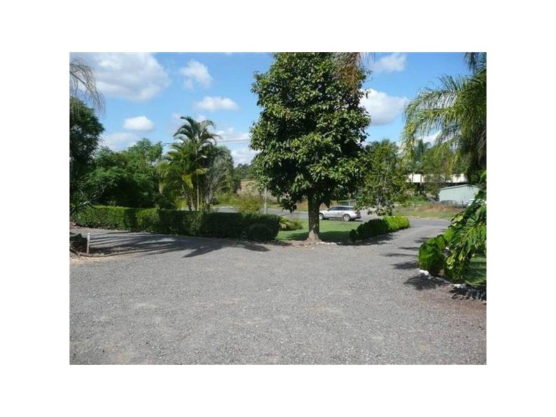 Glass House Mountains QLD 4518