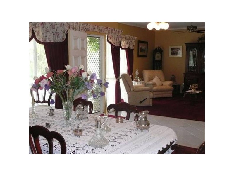 Glass House Mountains QLD 4518