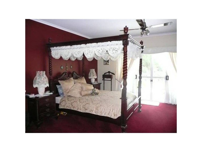 Glass House Mountains QLD 4518