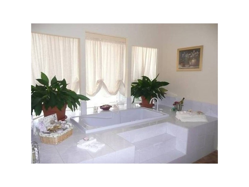 Glass House Mountains QLD 4518