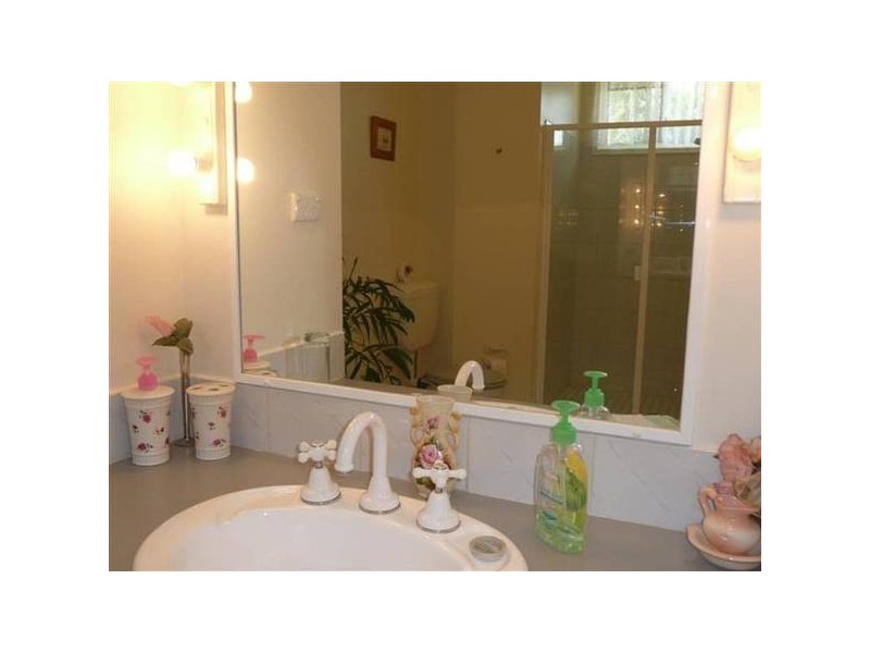 Glass House Mountains QLD 4518