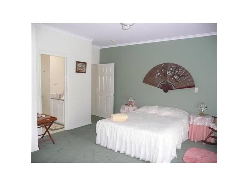 Glass House Mountains QLD 4518