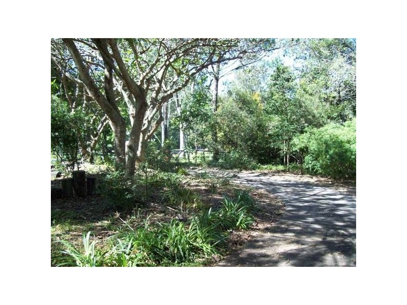 2 WEEGEN COURT, Landsborough QLD 4550