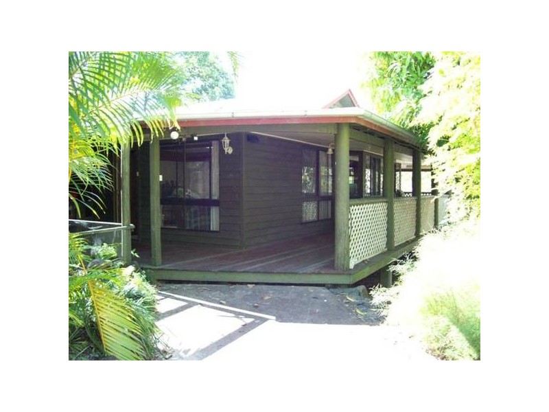 2 WEEGEN COURT, Landsborough QLD 4550
