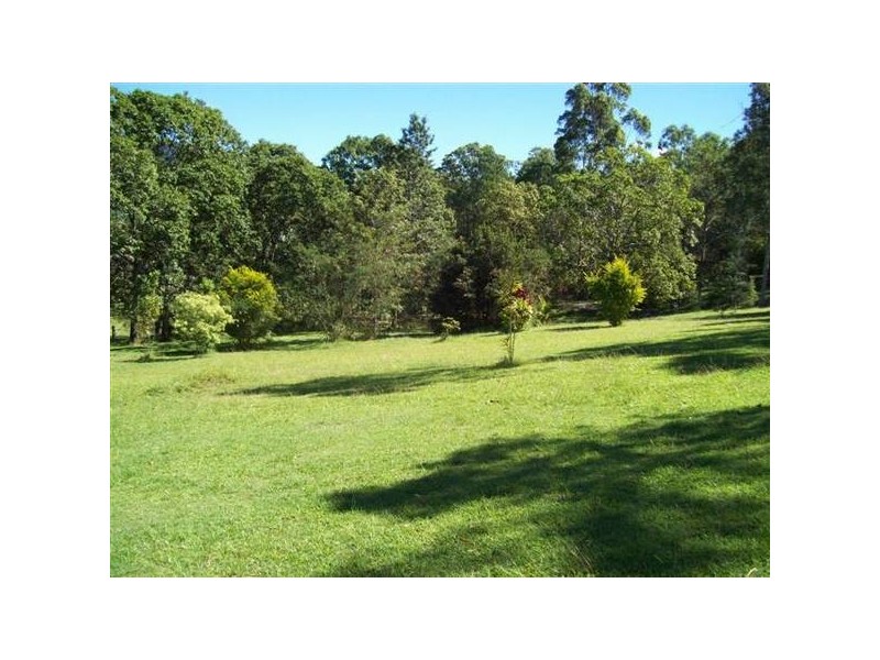 2 WEEGEN COURT, Landsborough QLD 4550