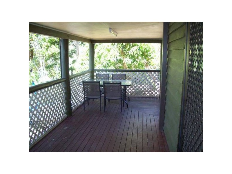 2 WEEGEN COURT, Landsborough QLD 4550