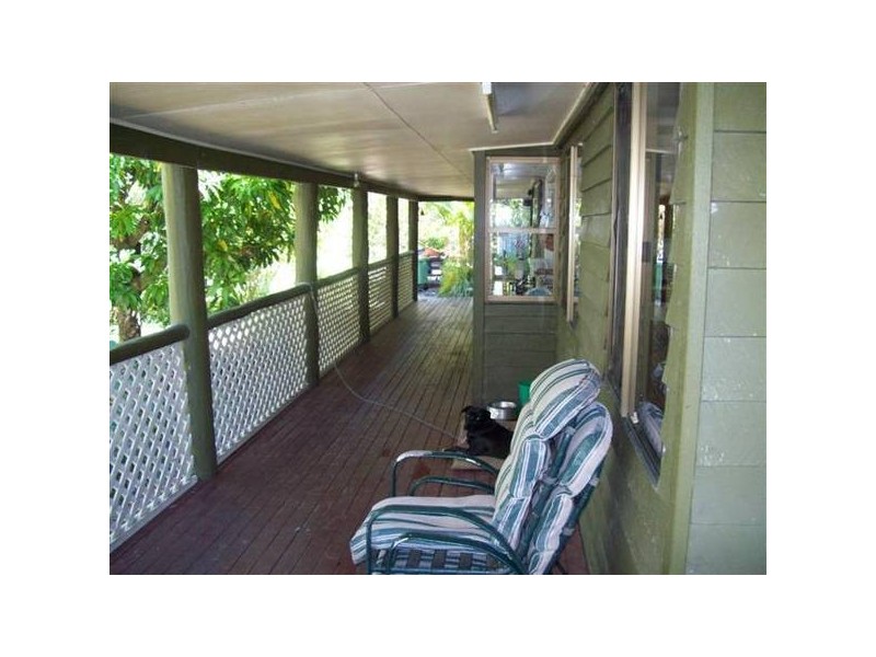 2 WEEGEN COURT, Landsborough QLD 4550