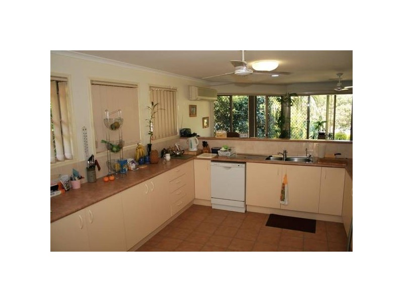 9 DANA CLOSE, Glass House Mountains QLD 4518