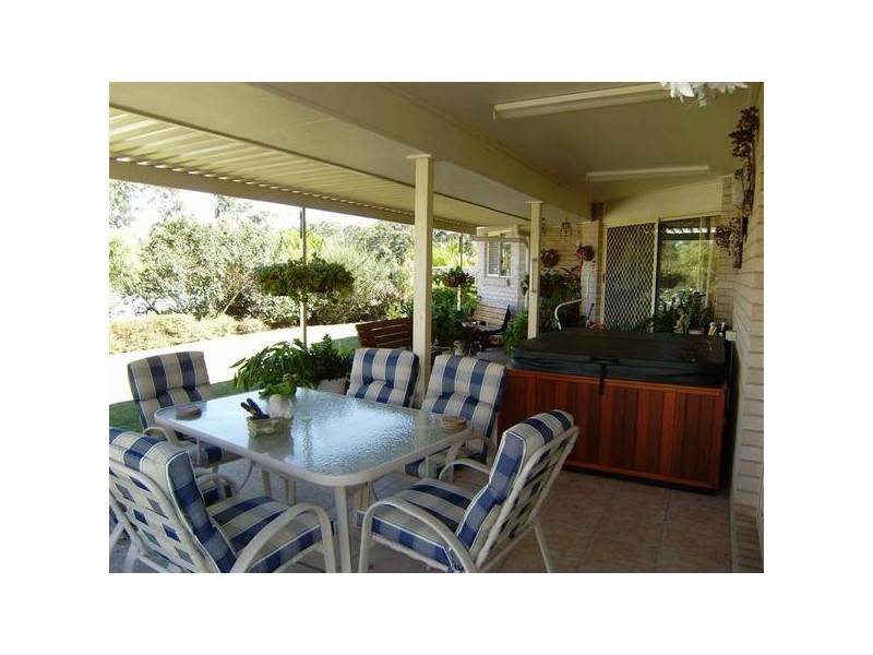 12 Tiverton Place, Landsborough QLD 4550