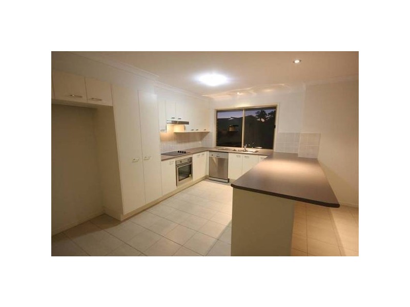 6 Pacific Place, Beerwah QLD 4519