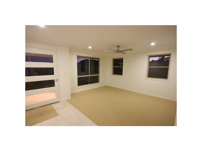 6 Pacific Place, Beerwah QLD 4519