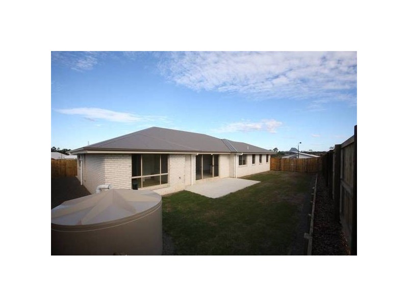 6 Pacific Place, Beerwah QLD 4519