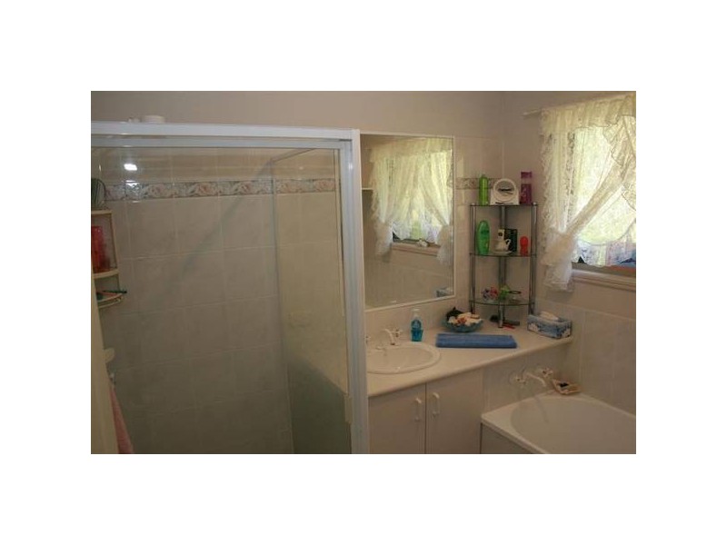 Glass House Mountains QLD 4518