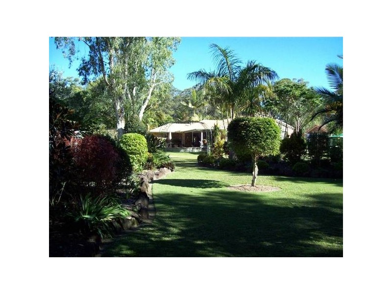 7 Sidney Drive, Beerwah QLD 4519